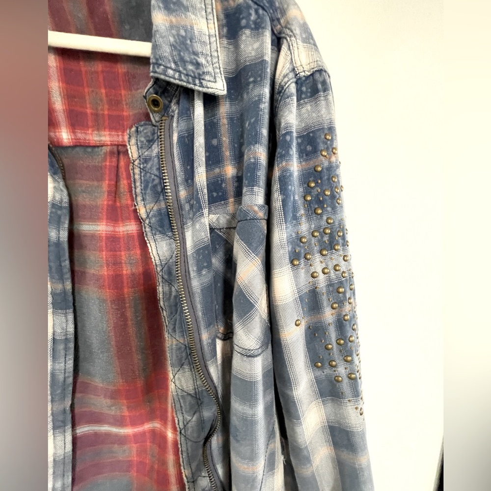 Selling my cutie Free People jacket! I typically wear this over a hoodie/sweater